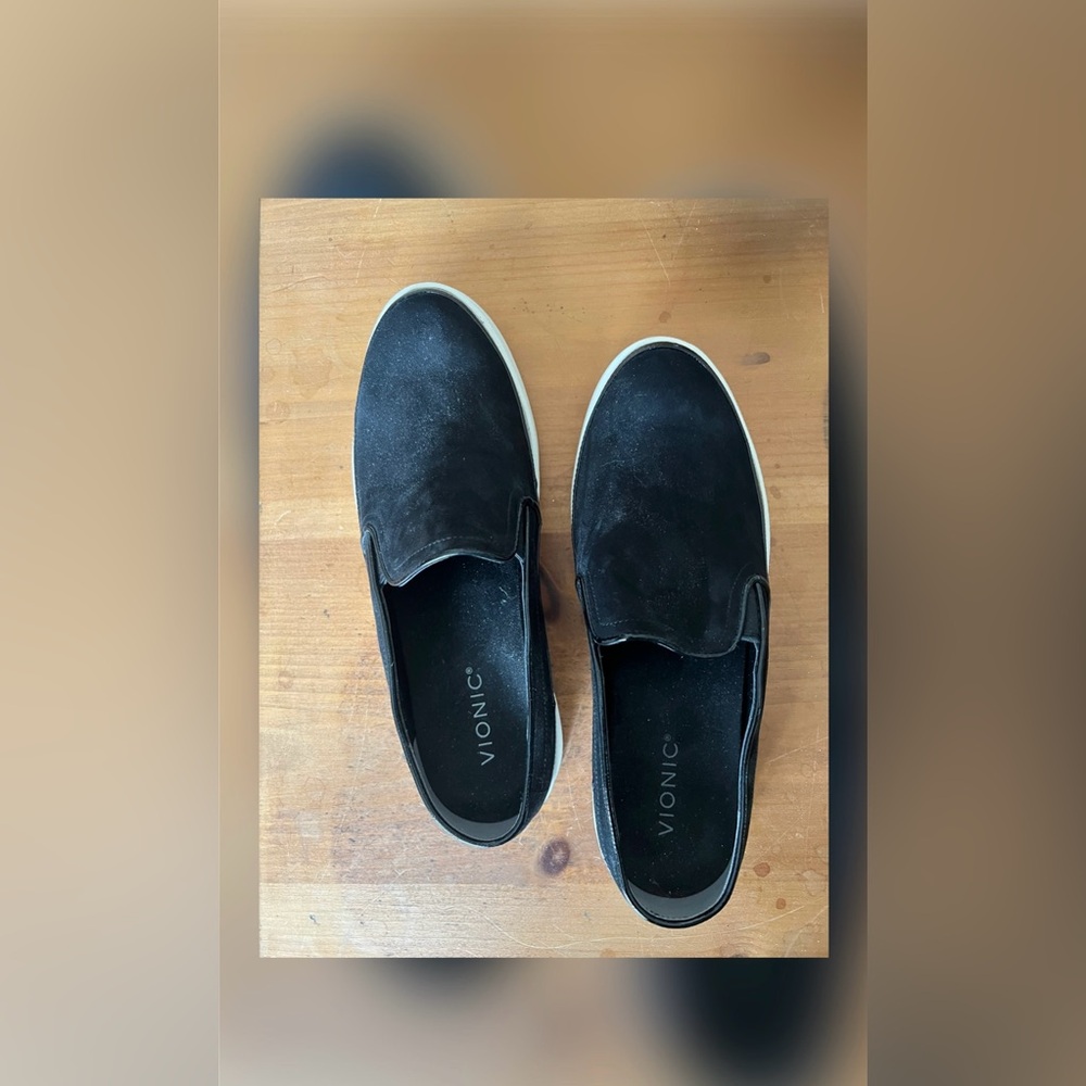 Vionic Black Effortless Slip-On Mules